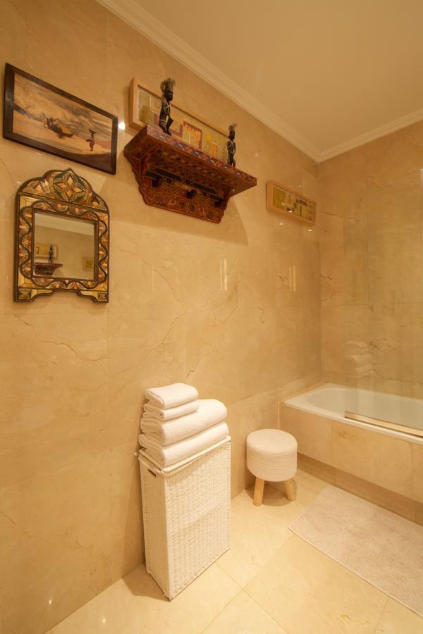 Chueca Dreams Apartment Мадрид Екстериор снимка